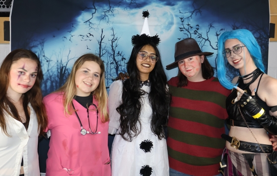 a group of partygoers including freddy and jinx